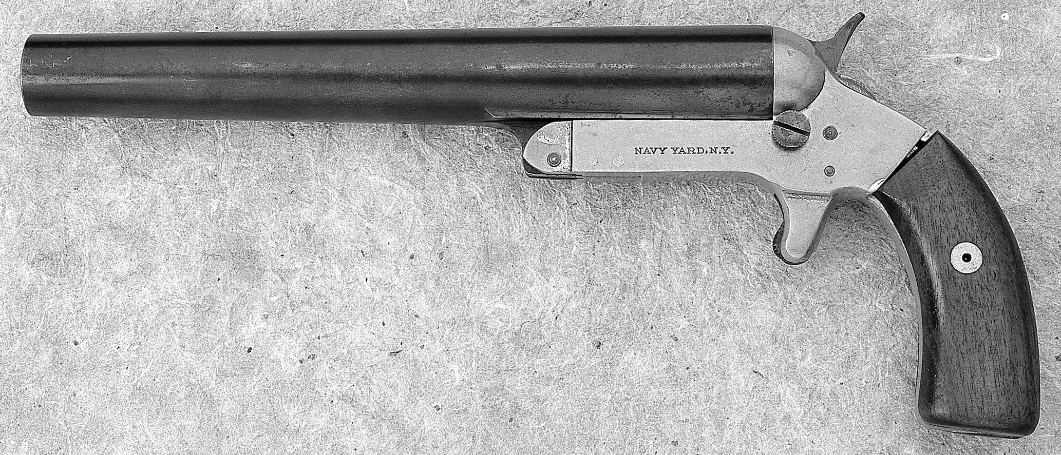 Mark III Signal Pistol
